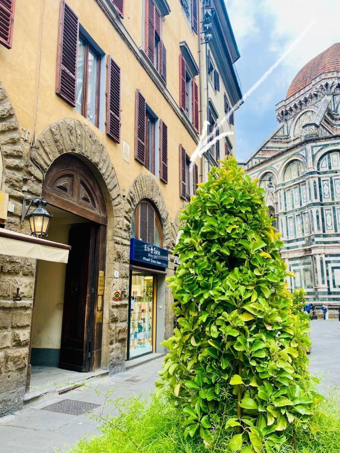 La Mandorla Studio Apartment In Piazza Del Duomo Florence Exterior photo